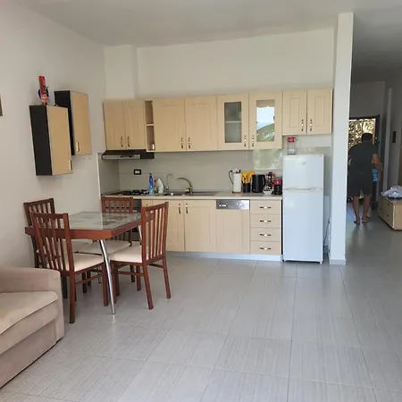 Apartament Newborn With Pool