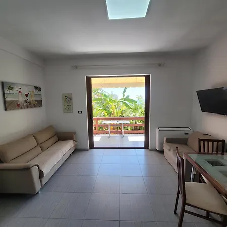 Newborn With Pool Apartament *