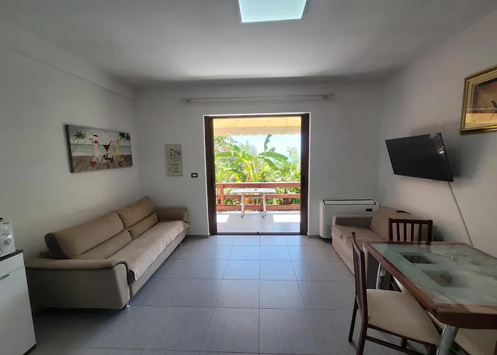 Newborn With Pool Apartament *