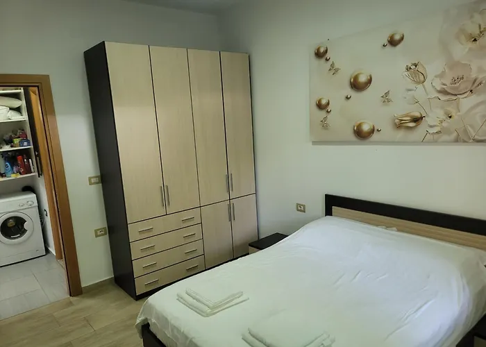 Newborn With Pool Apartament Dhërmi